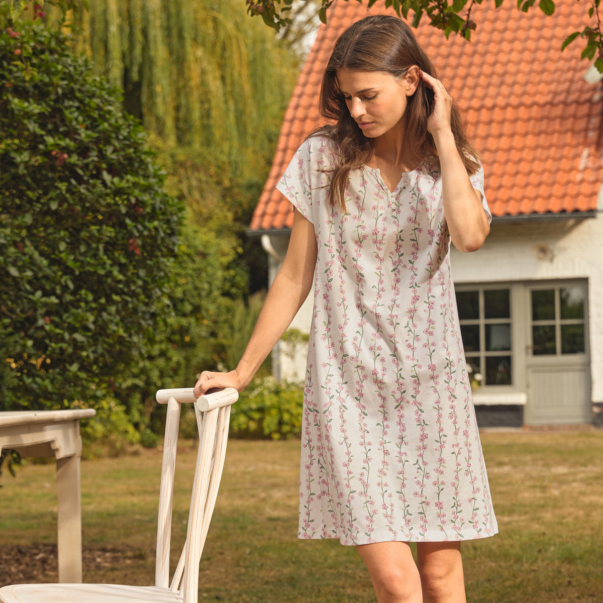 Nightgown Sous les pommiers