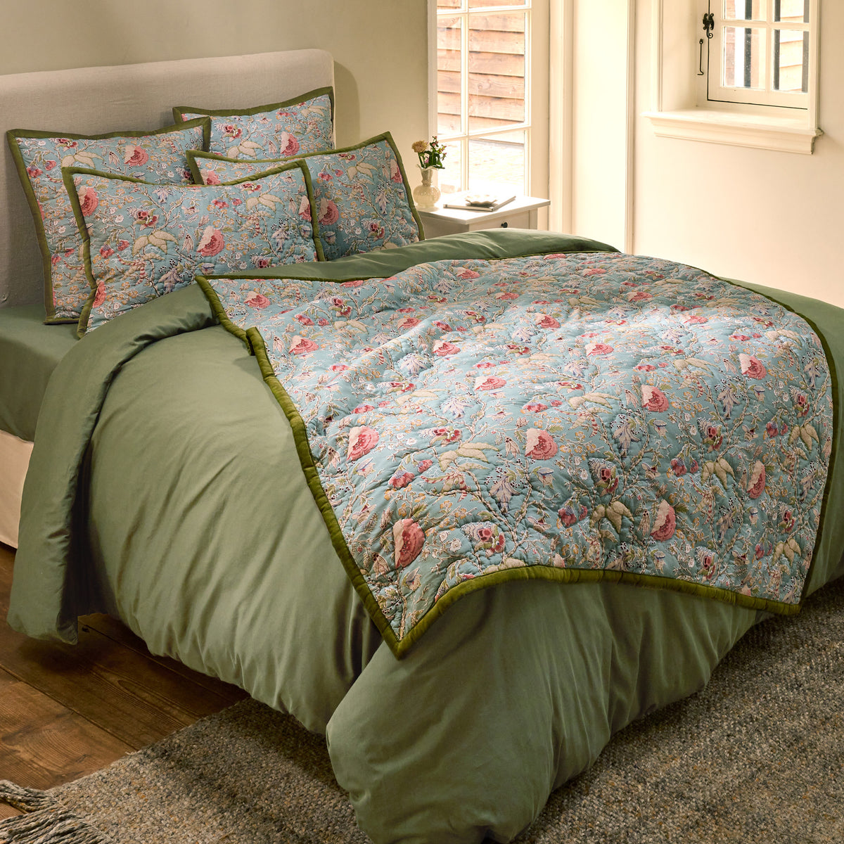 Comforter Rose garden