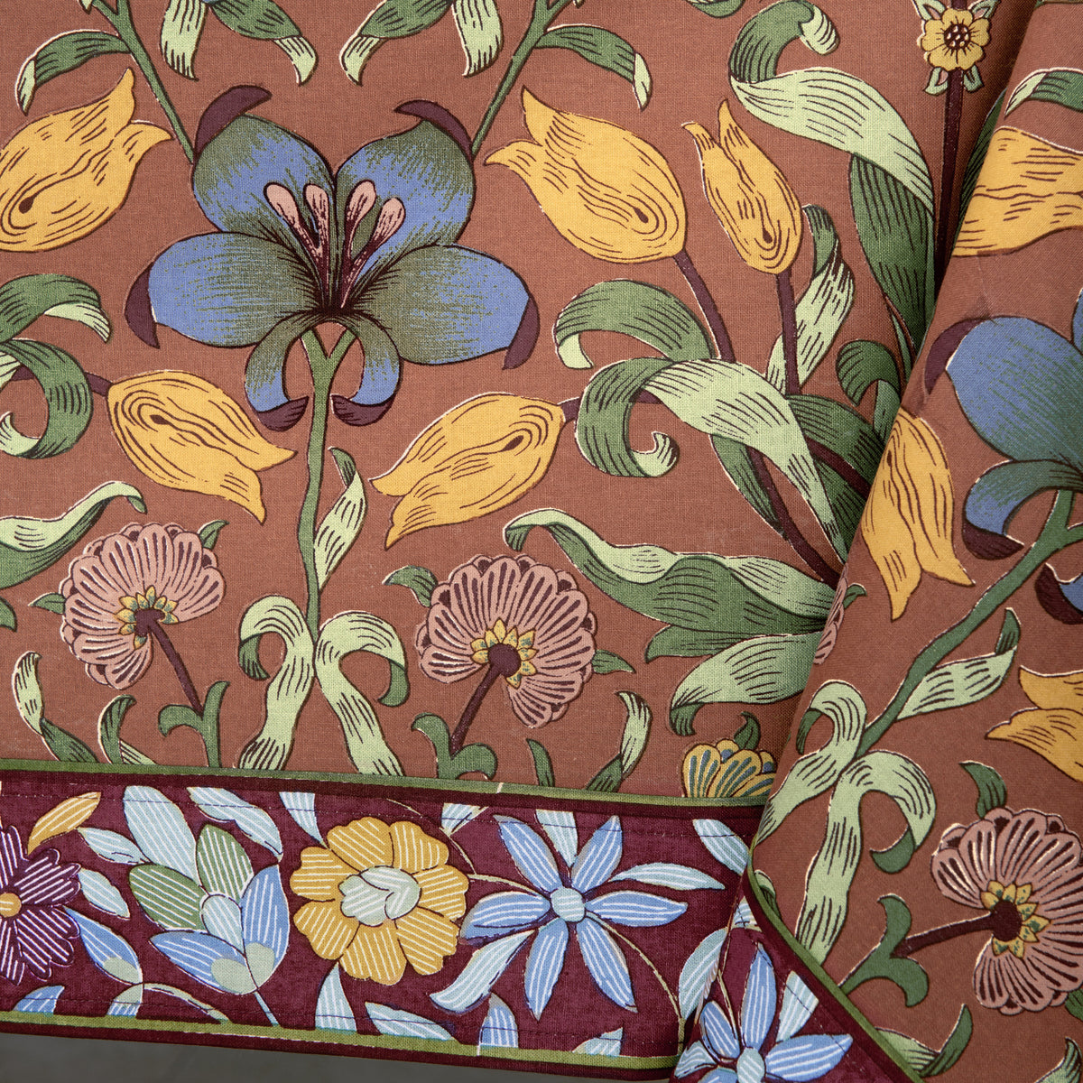 Tablecloth Flamboyante