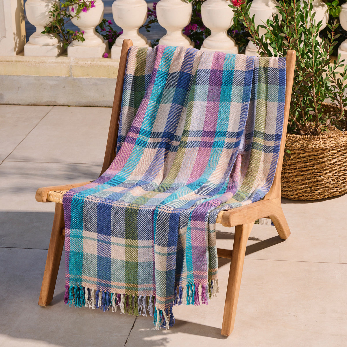 Throw Blanket La criée